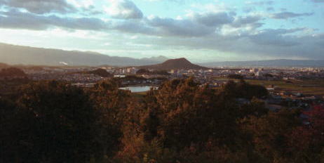 �Ê��u���琤�T�R�̓W�]